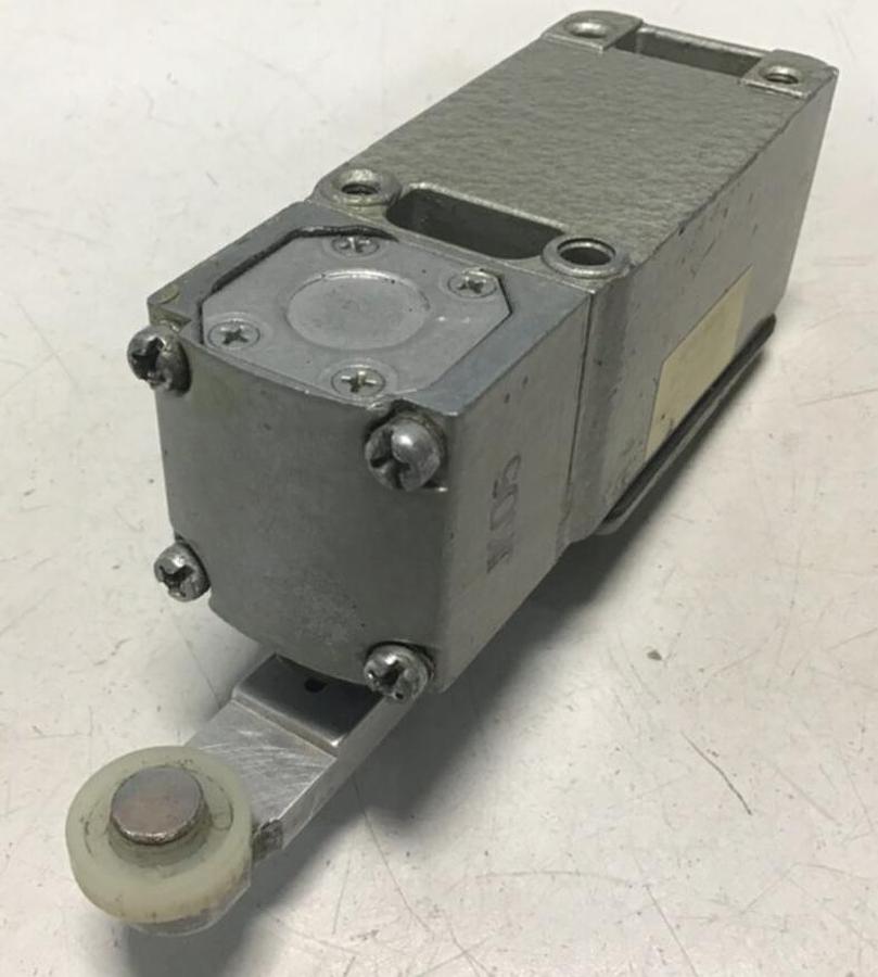 Used TELEMECANIQUE Lox-Switch C2JK05 USED