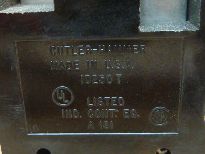 CUTLER HAMMER Push Button 10250T221 #32577 DNL SCRAPPED