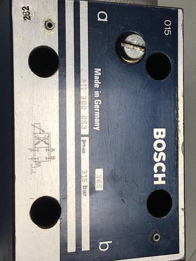 Used BOSCH Valve 0 811 300 053 #144605