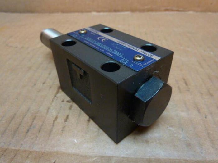 Used YUKEN Directional Valve DSG-01-2B2-D24-N-7090-L #29615