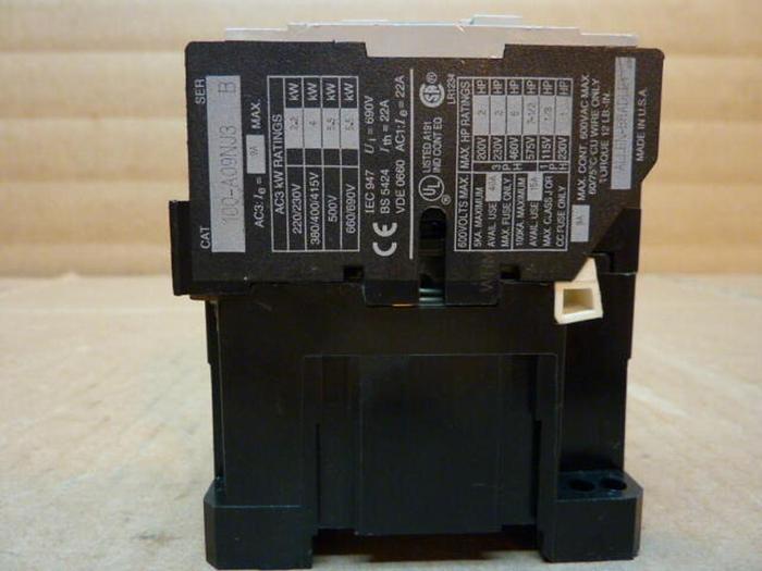Used ALLEN BRADLEY Contactor 100-A09NJ3 SER B #26545