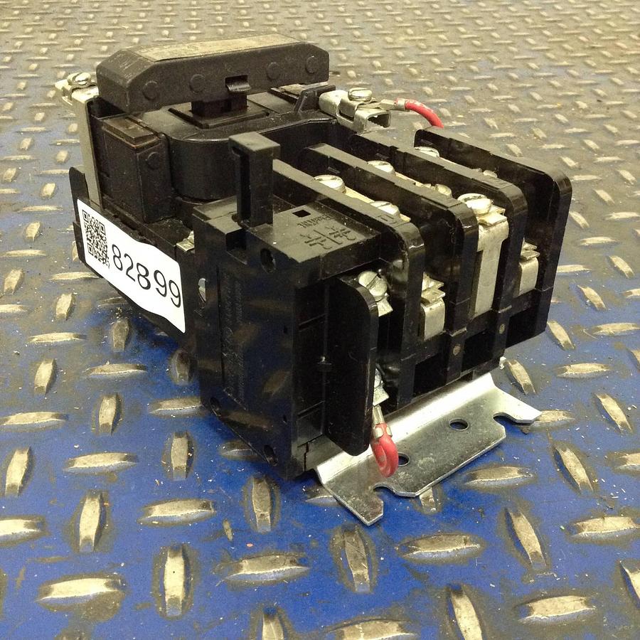 Used GENERAL ELECTRIC (G.E.) Motor Starter Size 00 CR306A0 USED
