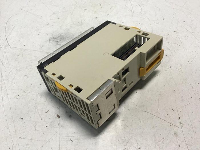 Used OMRON Output Module CJ1W-OC211 #140205