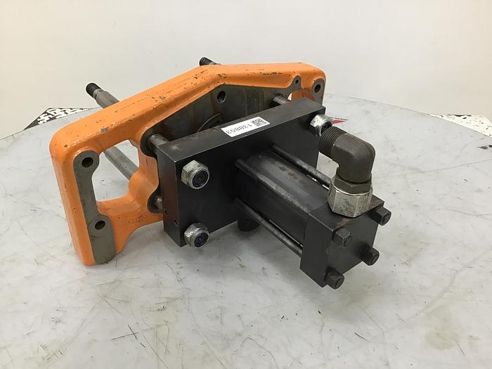 Used CINCINNATI MILACRON VT220-8 / EB