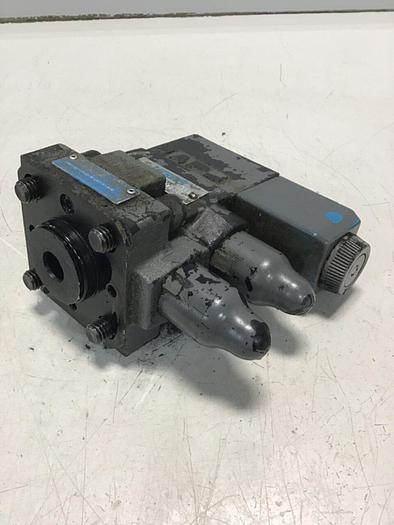 Used VICKERS Valves DG4V-3-2AL-M-U-HL7-60 #142986