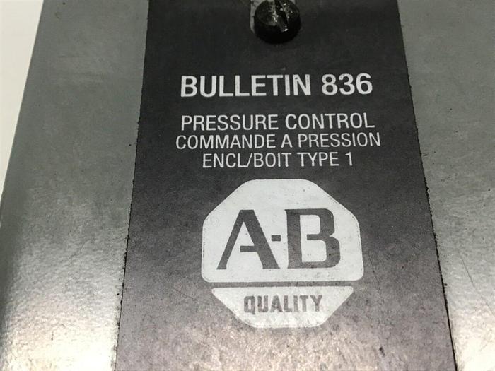Used ALLEN BRADLEY Pressure Control ENCL/BOIT BULLETIN 836 #112778