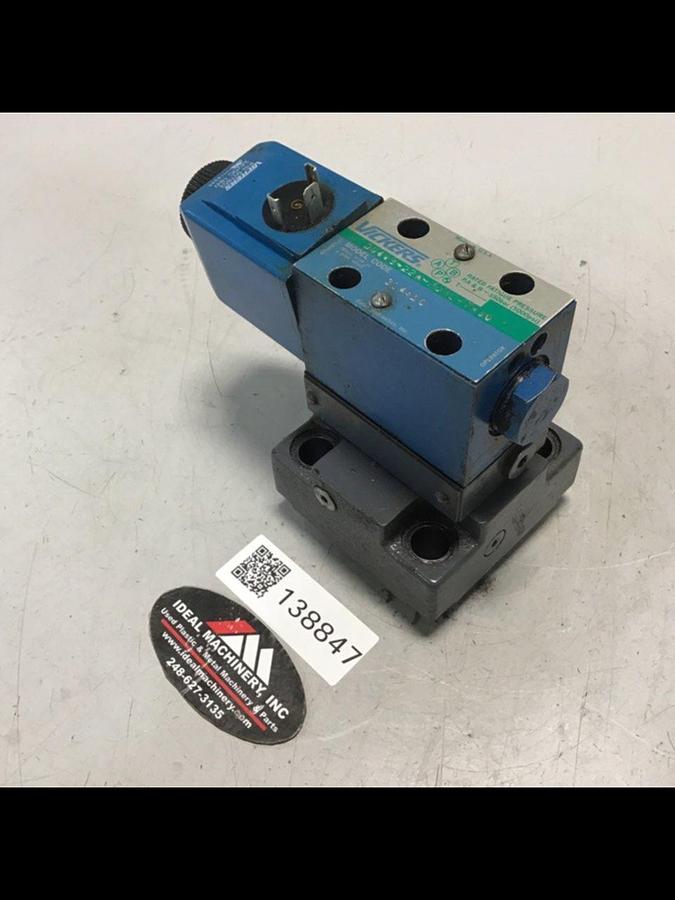 Used VICKERS Valve DG4V322AMUHL760 USED