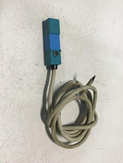 Used YAMATAKE Proximity Switch FL2-4A6S #128181