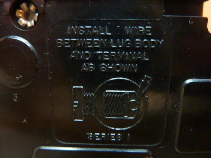 Used SQUARE D 15 Amp Circuit Breaker QOU115 #33008