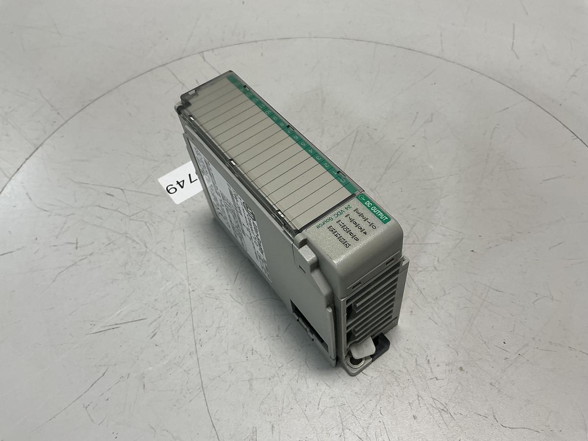 Used ALLEN BRADLEY 1769-OB16 SER A