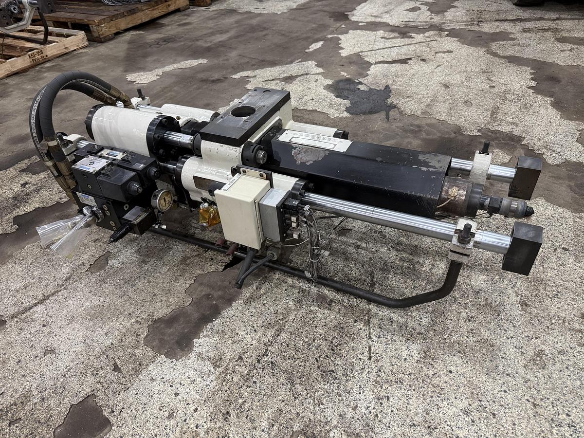 Used CINCINNATI MILACRON VST 85 INJECTION UNIT