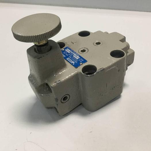 Used VICKERS Tokimec Reducing Valve XG03F20JAJ #92406