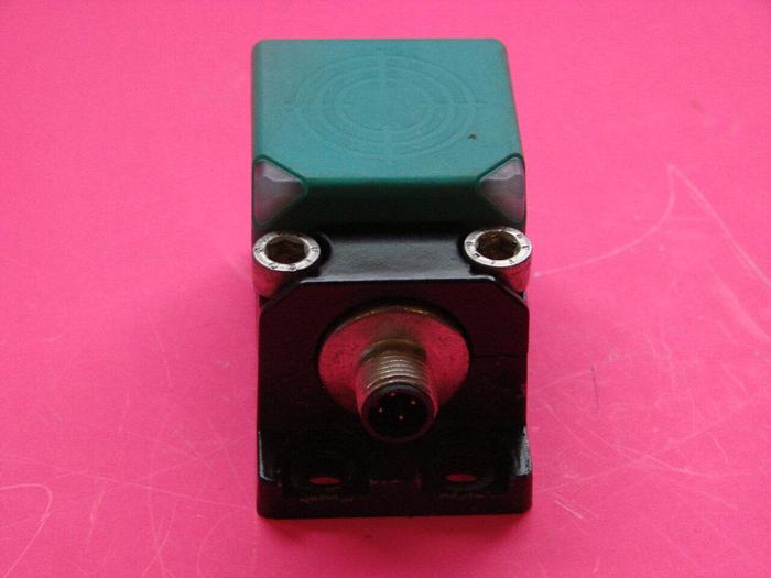 Used PEPPERL & FUCHS Sensor NBB20-L2M-E2-V1 #8739