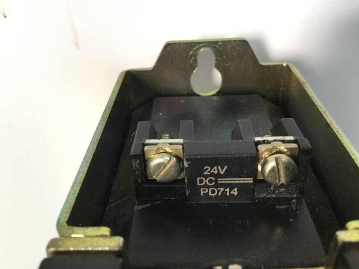 Used ALLEN BRADLEY DC Relay 700DC-P1200Z24 #92918