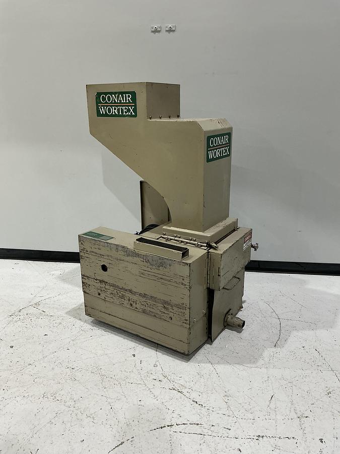 Used CONAIR WORTEX LP-350 GRINDER GRANULATOR USED #152557 Inside NEEDS TO BE CLEANED