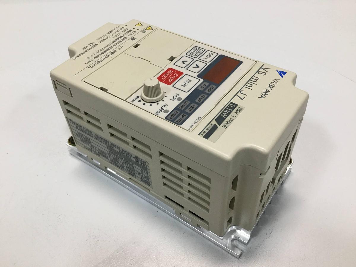 Used YASKAWA VS Mini J7 Inverter CIMR-J7AA20P1 USED