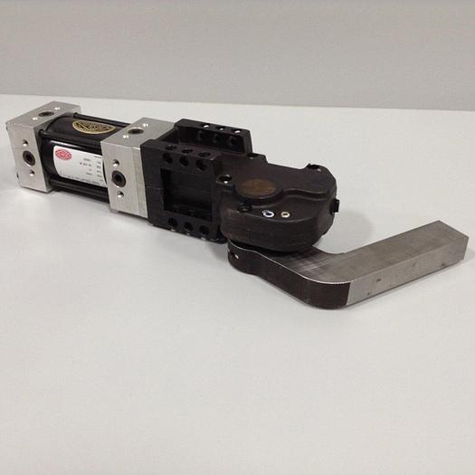 Used DESTACO Pneumatic Hold Clamp 991MAR-026M-180B-57-11-DS #90079