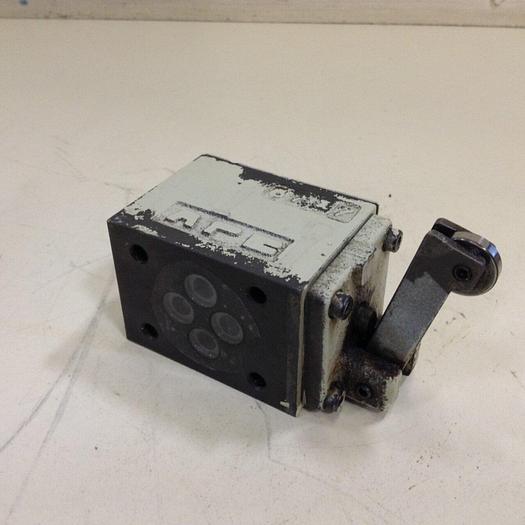 Used YUKEN Directional Valve DCG-01-0B2-R-40 #80548