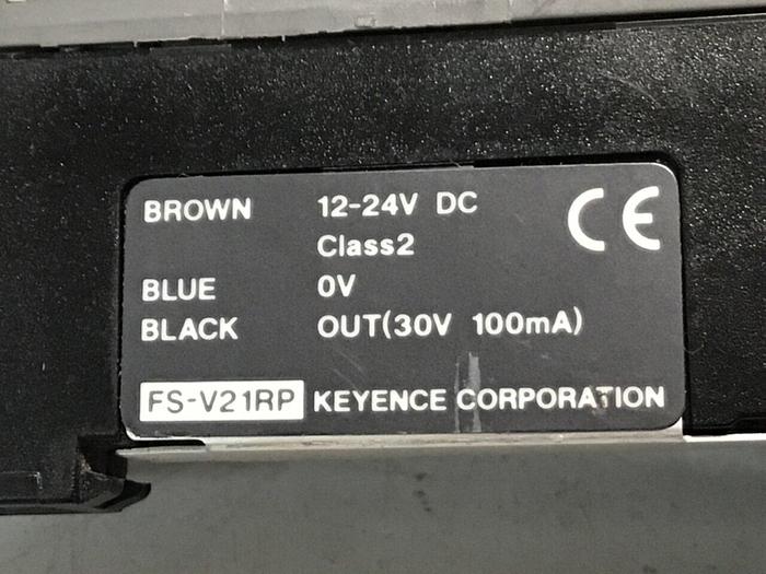 Used KEYENCE Dual Digital Amplifier Sensor FS-V21RP #124182