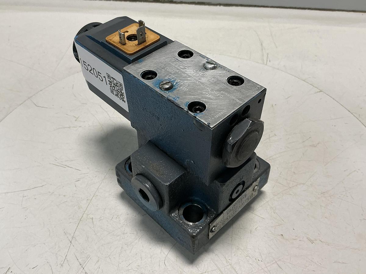 Used VICKERS DG4V-3-2A-M-U-HL7-60
