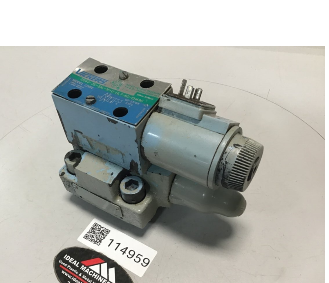 Used VICKERS Directional Valve DG4V-3S-2AL-M-U-HL7-60-EN490 Used