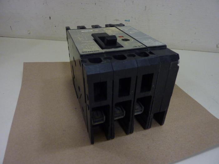 Used SIEMENS 5 Amp Circuit Breaker ED63A005 #57870
