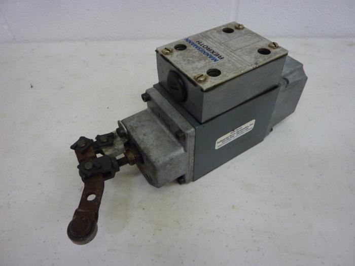 Used MANNESMANN REXROTH Solenoid Valve 54WMRC10X7031YAW #54216