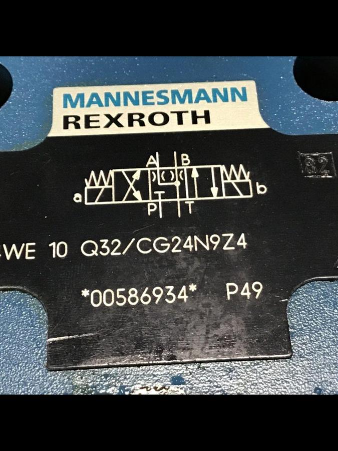Used REXROTH Valve 4WE10Q32/CG24N9Z4 USED