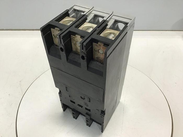 Used SIEMENS 150 Amp Circuit Breaker FXD63A150 Used