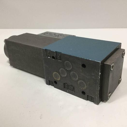 Used BOSCH Hydraulic Servo Proportional Valve 0 811 404 811 USED