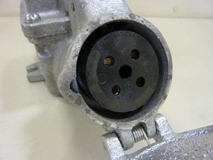 PYLE NATIONAL Receptacle YXA-13032-G #53027