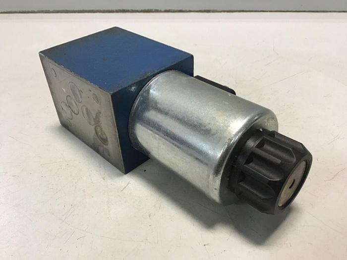 Used MANNESMANN REXROTH Valve 4WE10EA33/CG24N9K4 Used