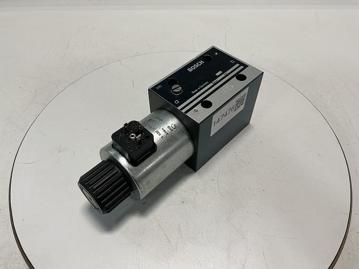 Used BOSCH 0 810 001 825