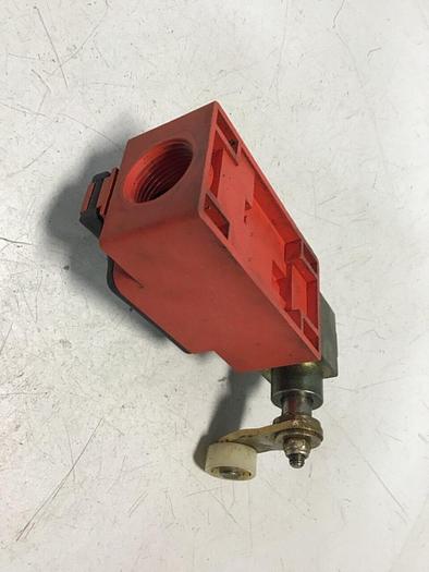 Used BERNSTEIN Limit Switch ENK-UV1Z AHS #121349