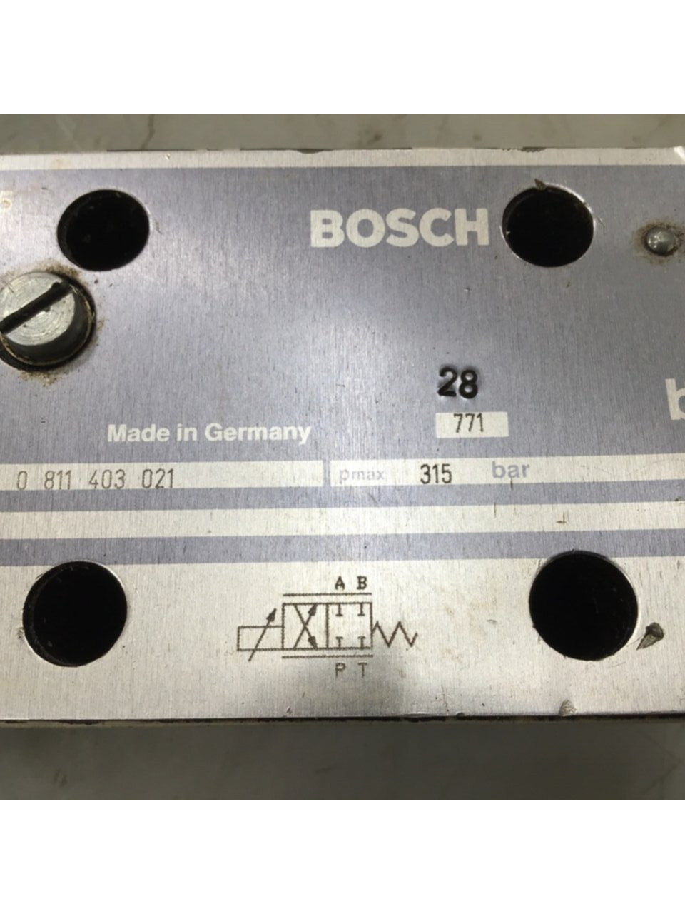 Used BOSCH Valve 0 811 403 021 Used 