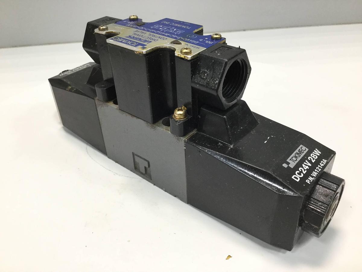 Used VICKERS Directional Control Valve DG4VC36CMPS2H750JA100 USED