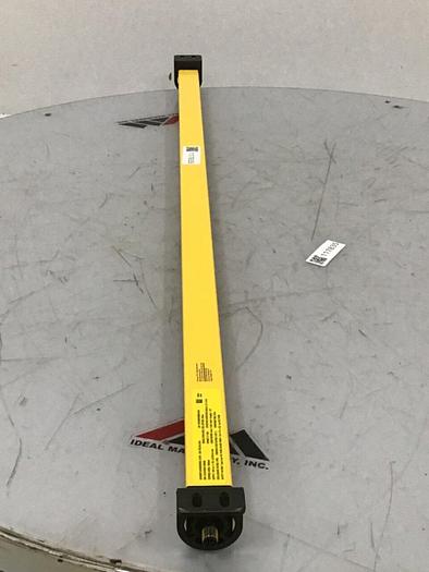 Used BANNER ENGINEERING Light Curtain SLSVAE30-1050Q8 USED