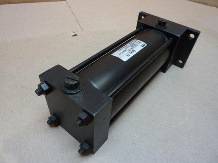Used PARKER Pneumatic Air Cylinder 02.50 CJ2AU18AC 5.500 #28710