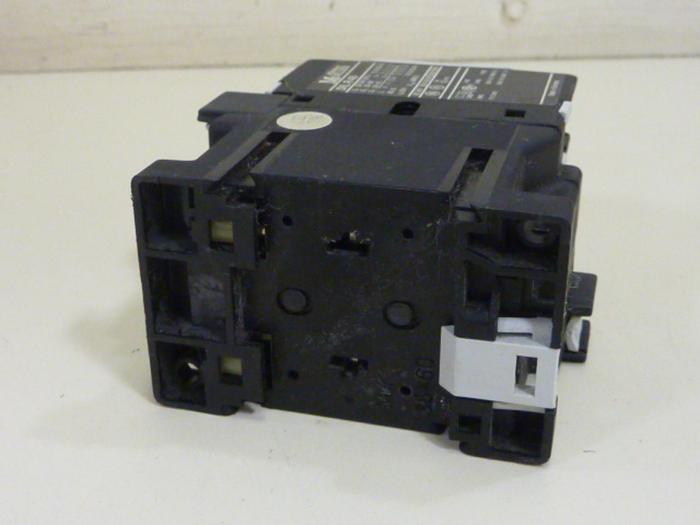 Used MOELLER Contactor DILR40 #63574
