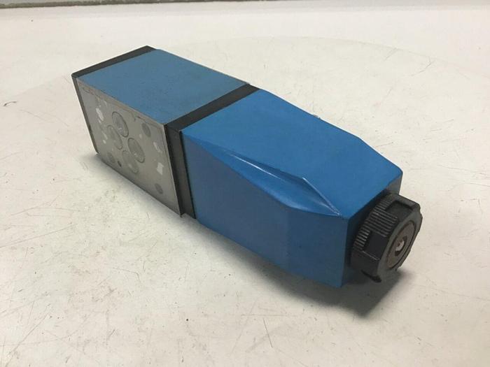 Used VICKERS Valve DG4V32AMUH730 #137829