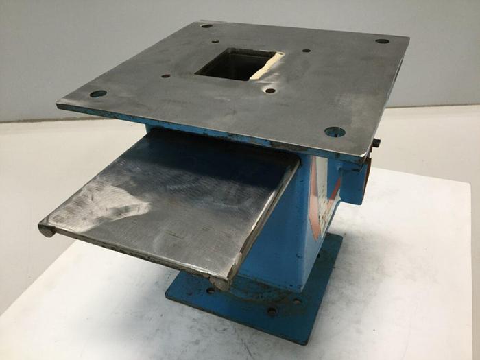 Used BUNTING Drawer Magnet 14680834 #107117