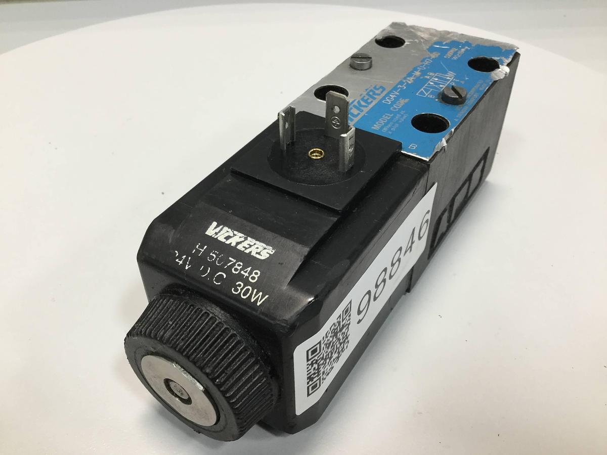 Used VICKERS Valve DG4V-3-2A-M-U-H7-60 Used