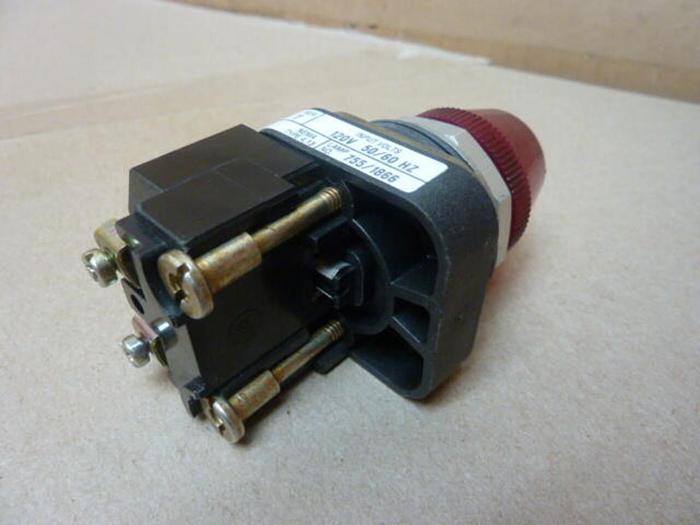 Used ALLEN BRADLEY Pilot Light 800T-P16-RED #30404