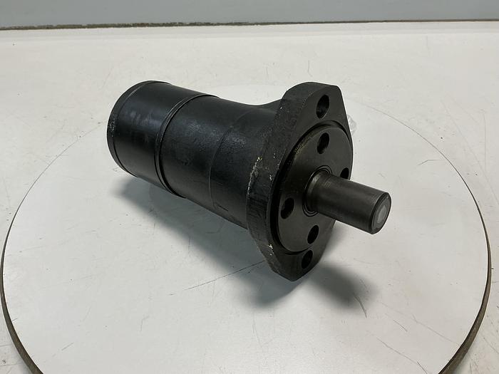 Used CHAR-LYNN 101 2160 009