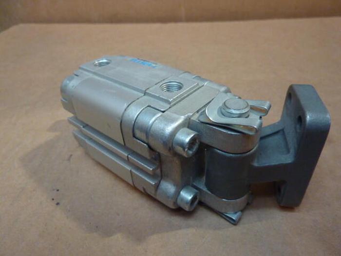 Used FESTO Pneumatic Compact Cylinder ADVU-32-20-A-PA #32310