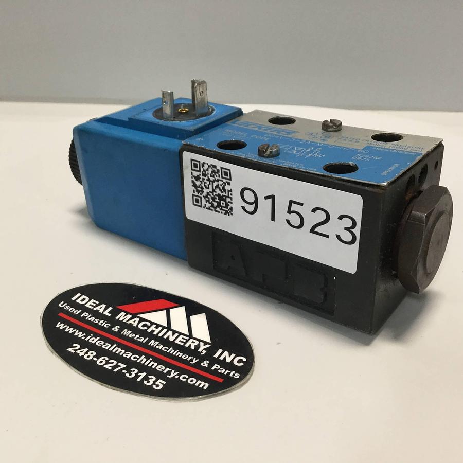 Used VICKERS Valve DG4V-3-2A-M-U-H7-60 Used