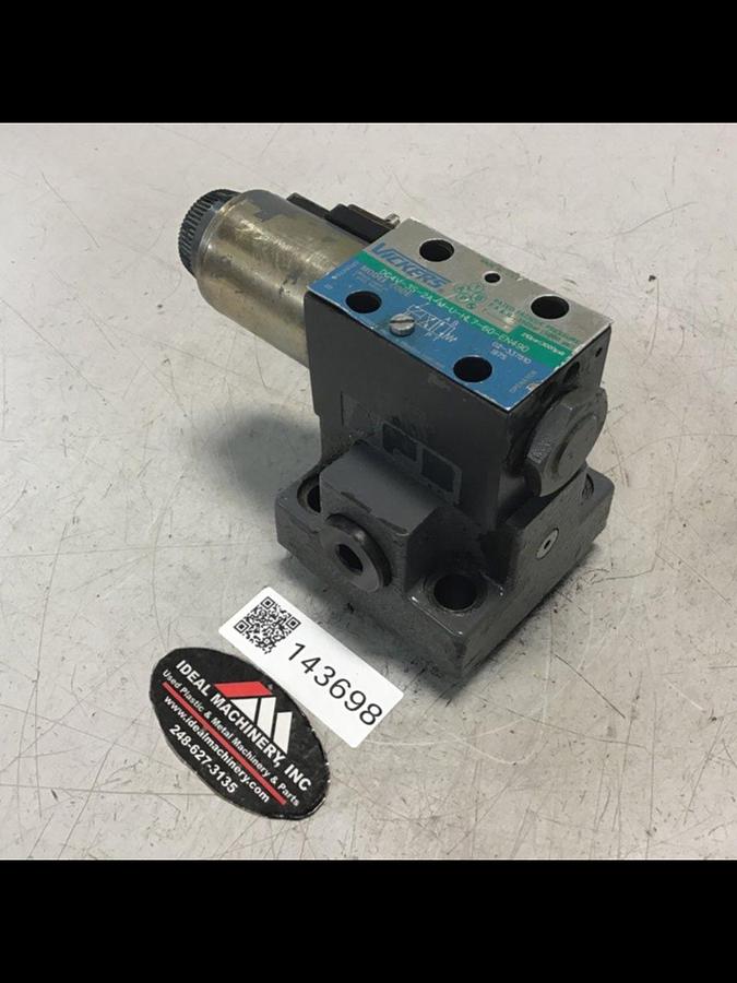 Used VICKERS Valve DG4V3S2AMUHL760EN490 Used