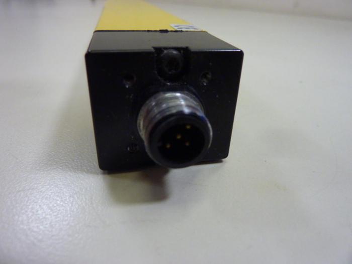 Used STI Light Curtain Transmitter MCF47-14-900-X1 USED