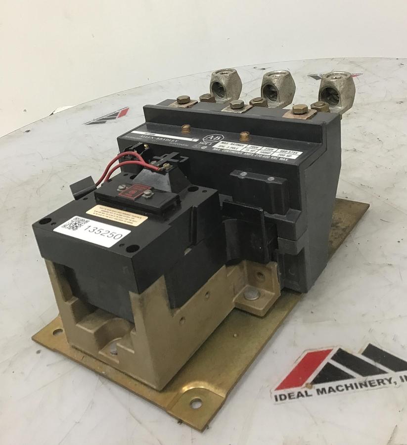 Used ALLEN BRADLEY Starter 702-F0D93 USED #135250