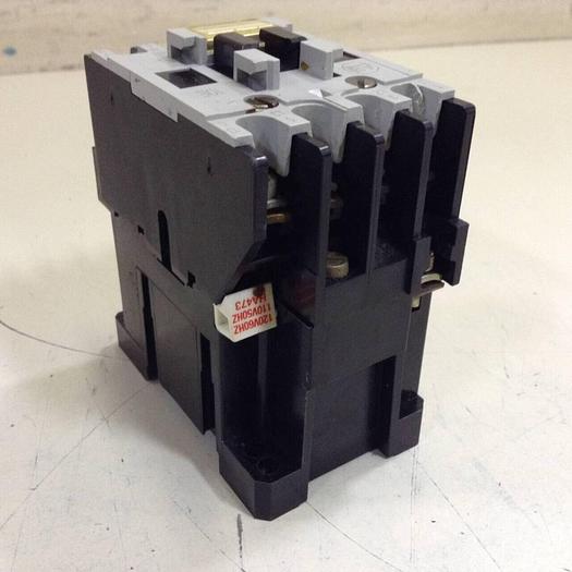 Used ALLEN BRADLEY Contactor 100-A12ND3 SER B #88566